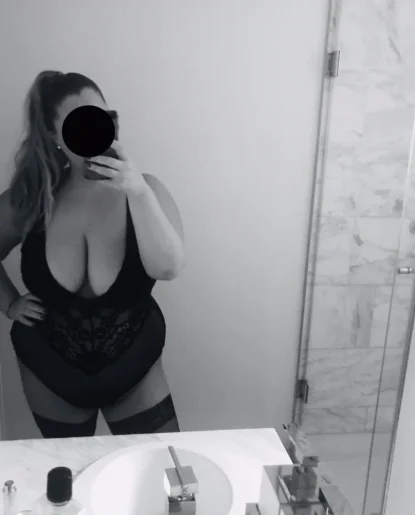 TOP Heisse Christine - pussysliding + GFE 