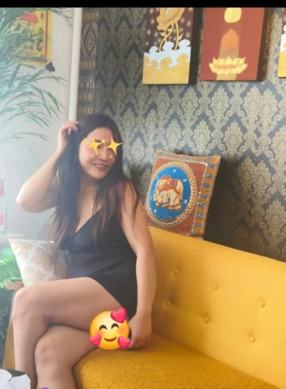 SEHR FEMININE SEXY  THAI - GANZKÖRPERMASSAGE