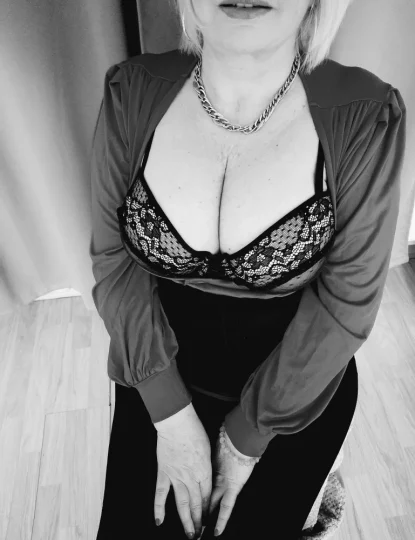 Private Haufrau 51.j (Leicht mollig) verwöhn Dich .Privat besuchbar
