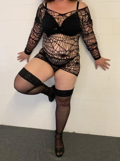 CH in Baden bietet 90 Min. rotes Tantra Fr. 300.-