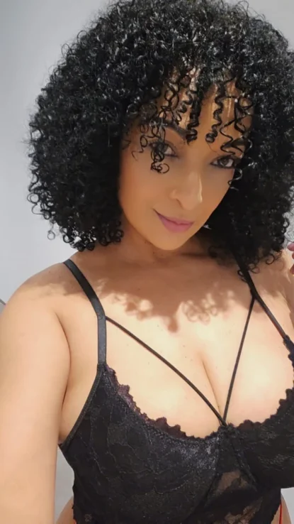 Canela Latina - Heisses Vergnügen