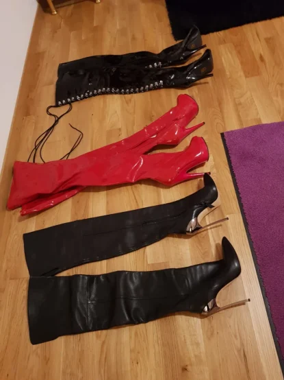 Zart &Hart, Sex,Lack, Leder, Nylons,Massagen,Latex