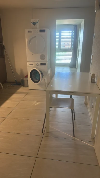 Top Lage schöne Zimmer in Luzern Stadt/Emmenbrücke/ Dietlikon Zürich