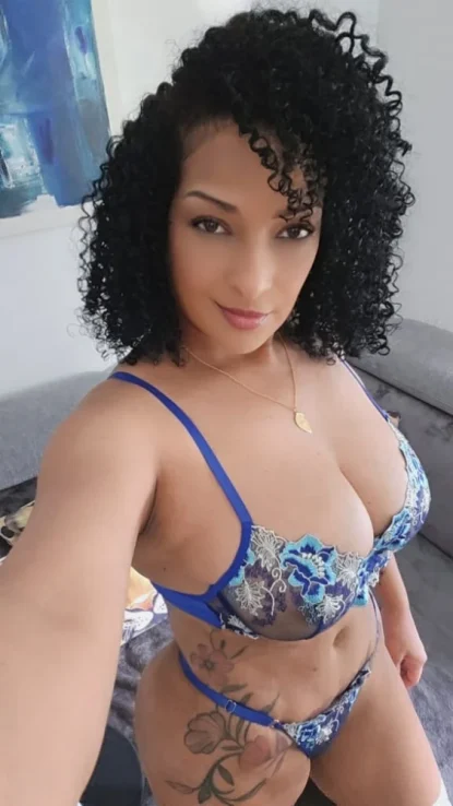 Heisse Girlfriend Erotik mit Latina Canela