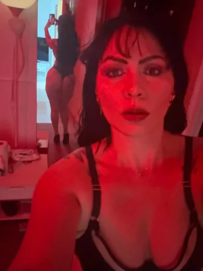 Ein heisses Girl massiert dich bis du die Engel singen hörst