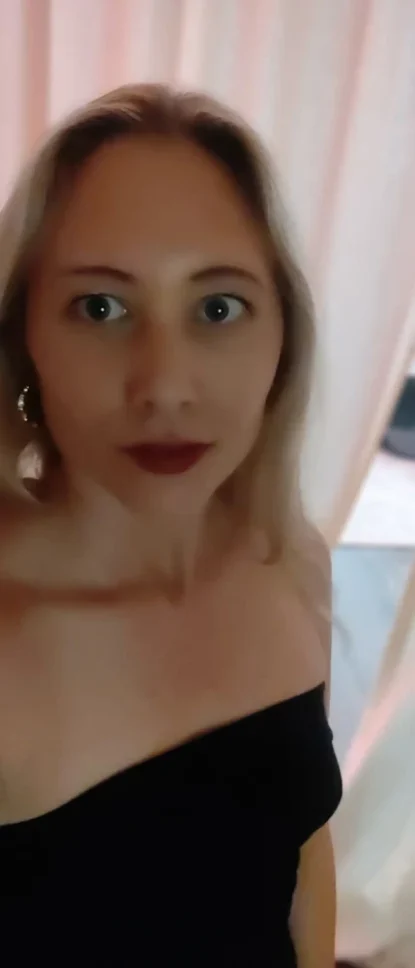 Attraktive Schweizerin ganz Privat