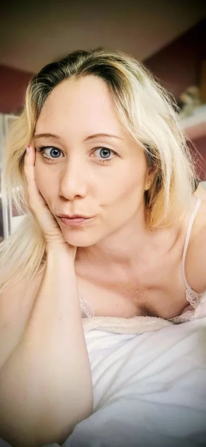Attraktive Schweizerin ganz Privat