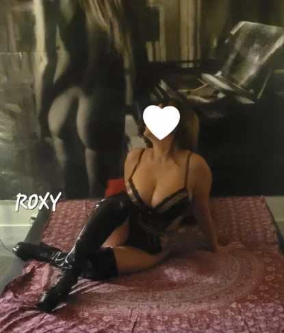 Sinnliche Verführung mit  Roxy - Jetzt entdecken!
