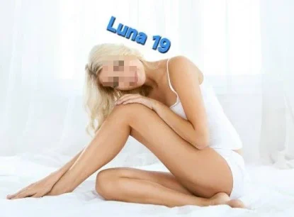 Hallo ich bin Luna Schweizerin 19 Jahre alt und ich bin schlank